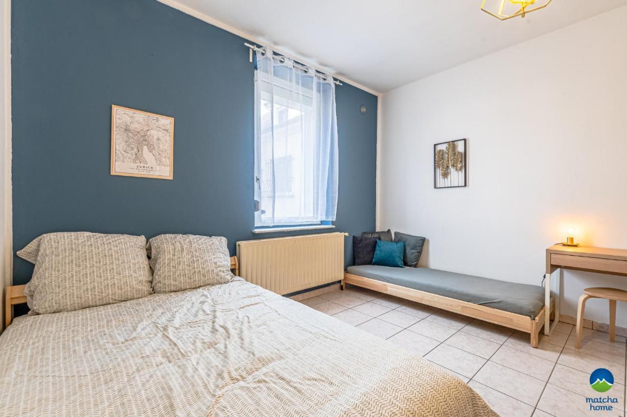 3 Appts - 3 A 7 Lits - Parfait 6 A 10 Pers - Max 26 Pers - 1 Immeuble - Convivialite, Rentabilite ------ English - 3 Apts - 3 To 7 Beds - Ideal For 6 To 10 Guests - Up To 26 - Same Building - Friendly, Flexible Hettange-Grande Exteriör bild