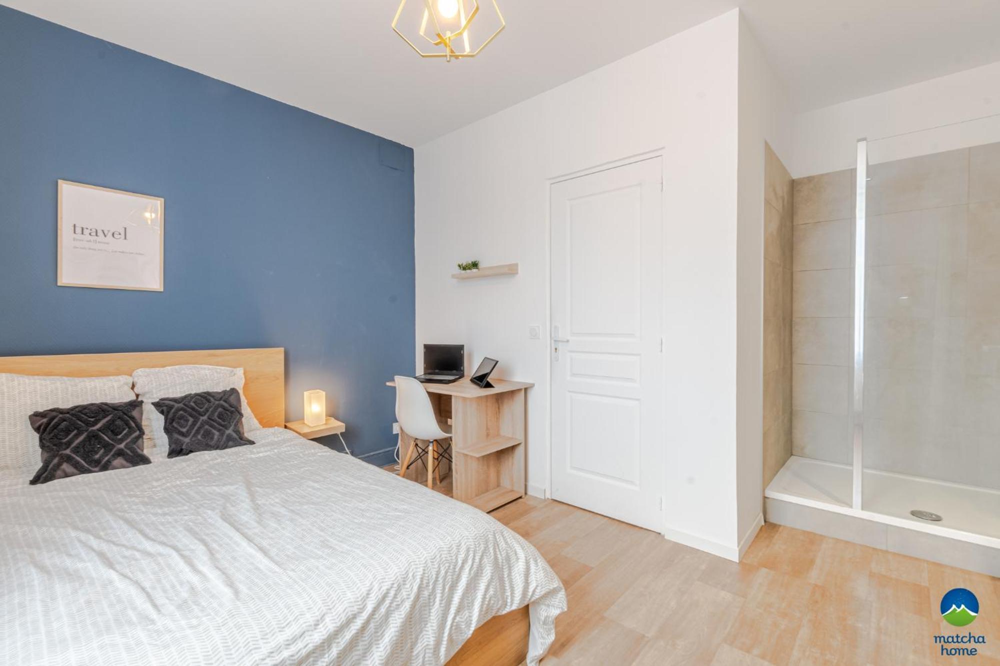 3 Appts - 3 A 7 Lits - Parfait 6 A 10 Pers - Max 26 Pers - 1 Immeuble - Convivialite, Rentabilite ------ English - 3 Apts - 3 To 7 Beds - Ideal For 6 To 10 Guests - Up To 26 - Same Building - Friendly, Flexible Hettange-Grande Exteriör bild
