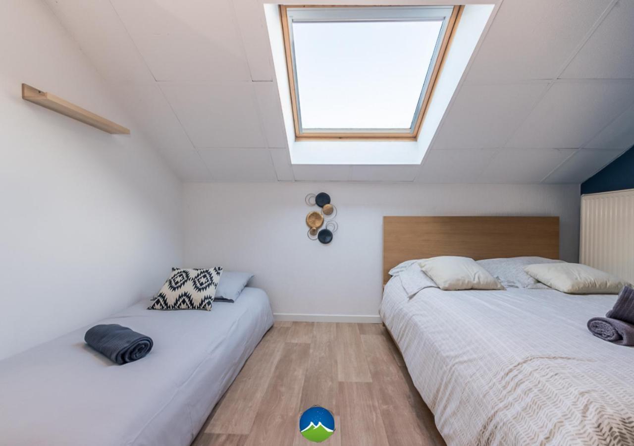 3 Appts - 3 A 7 Lits - Parfait 6 A 10 Pers - Max 26 Pers - 1 Immeuble - Convivialite, Rentabilite ------ English - 3 Apts - 3 To 7 Beds - Ideal For 6 To 10 Guests - Up To 26 - Same Building - Friendly, Flexible Hettange-Grande Exteriör bild