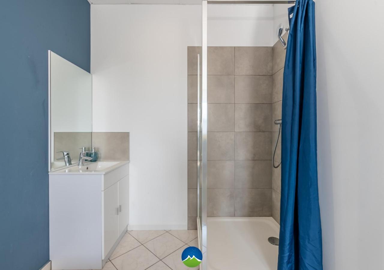 3 Appts - 3 A 7 Lits - Parfait 6 A 10 Pers - Max 26 Pers - 1 Immeuble - Convivialite, Rentabilite ------ English - 3 Apts - 3 To 7 Beds - Ideal For 6 To 10 Guests - Up To 26 - Same Building - Friendly, Flexible Hettange-Grande Exteriör bild