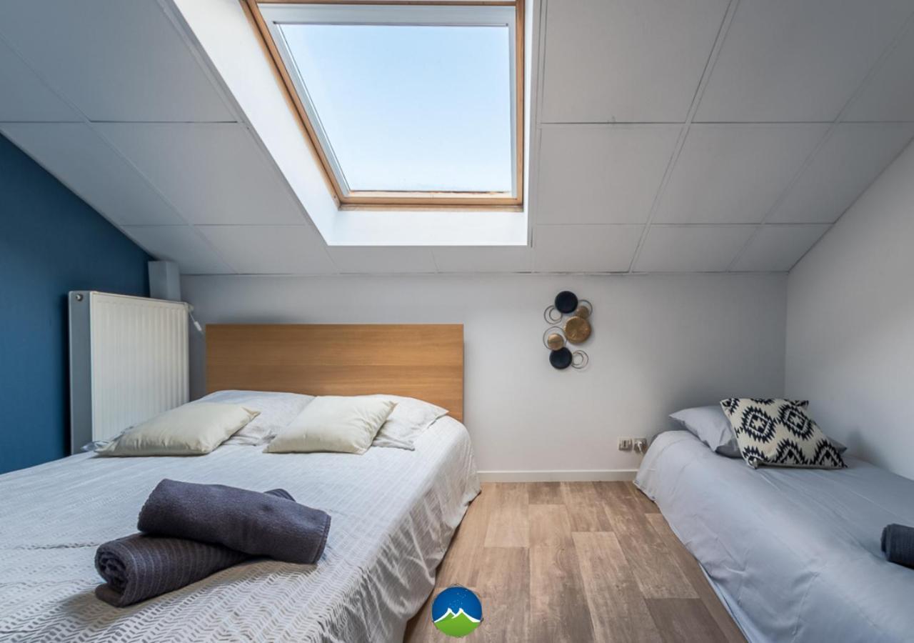 3 Appts - 3 A 7 Lits - Parfait 6 A 10 Pers - Max 26 Pers - 1 Immeuble - Convivialite, Rentabilite ------ English - 3 Apts - 3 To 7 Beds - Ideal For 6 To 10 Guests - Up To 26 - Same Building - Friendly, Flexible Hettange-Grande Exteriör bild