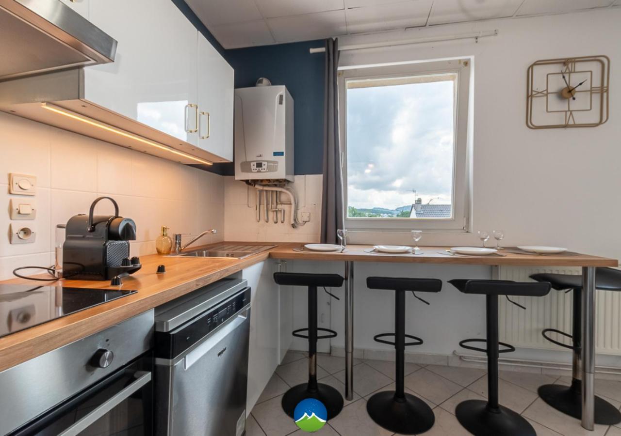 3 Appts - 3 A 7 Lits - Parfait 6 A 10 Pers - Max 26 Pers - 1 Immeuble - Convivialite, Rentabilite ------ English - 3 Apts - 3 To 7 Beds - Ideal For 6 To 10 Guests - Up To 26 - Same Building - Friendly, Flexible Hettange-Grande Exteriör bild